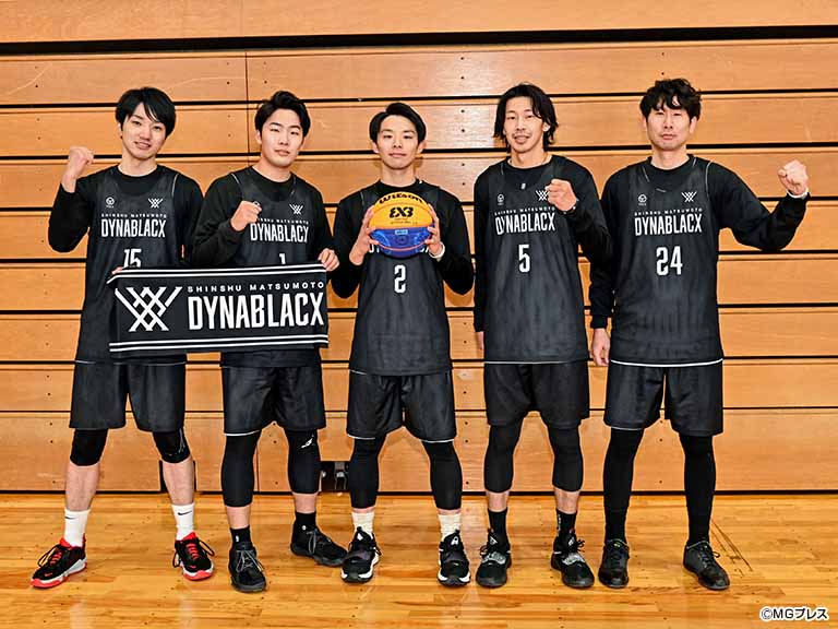 3 3バスケ ダイナブラックス 始動 Mgプレス