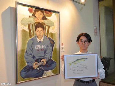 彫刻家 上條俊介作 ブロンズ製　ものぐさ太 郎像 漆板 彫刻家・上條俊介作品を朝日美術館に寄贈 松本の仙石鐡也さん宅に保管