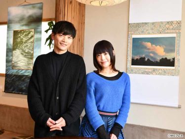 彫刻家 上條俊介作 ブロンズ製　ものぐさ太 郎像 漆板 彫刻家・上條俊介作品を朝日美術館に寄贈 松本の仙石鐡也さん宅に保管