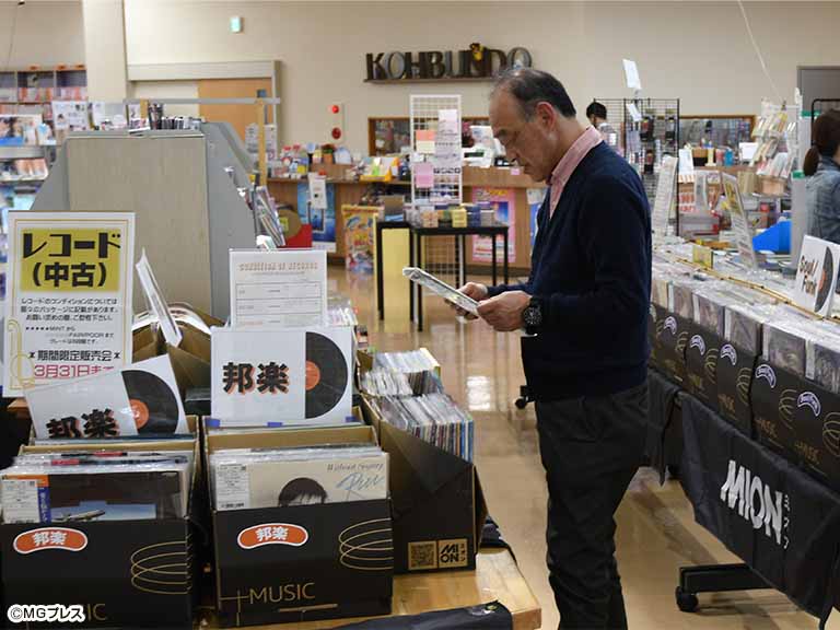 書籍×レコードで相乗効果 興文堂平田店と平安堂あづみ野店でイベント